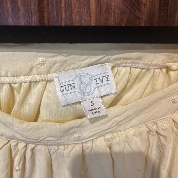 June&Ivy Yellow Ruffle Tank - Picture 3 of 4